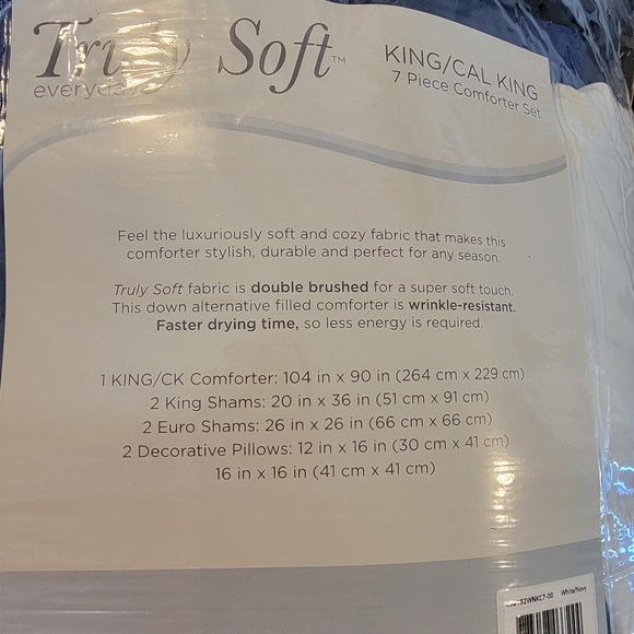 Truly soft king size 7 piece comforter set white and navy blue - Picture 3 of 3